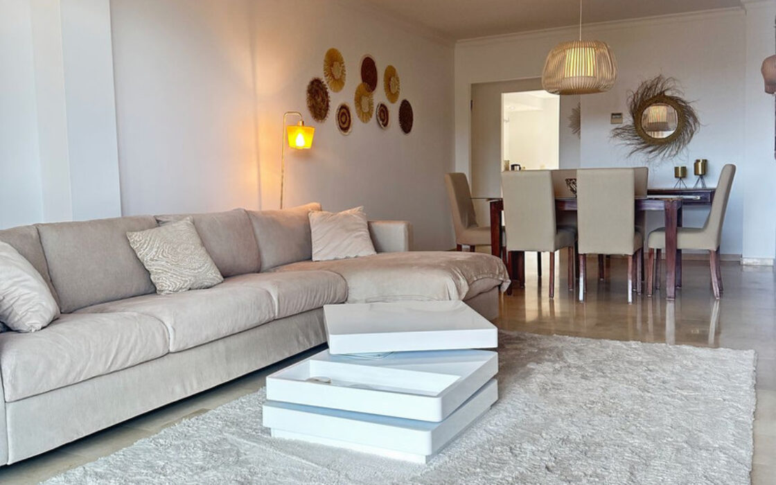 Квартира 2+2 с террасами в Эльвирии у моря