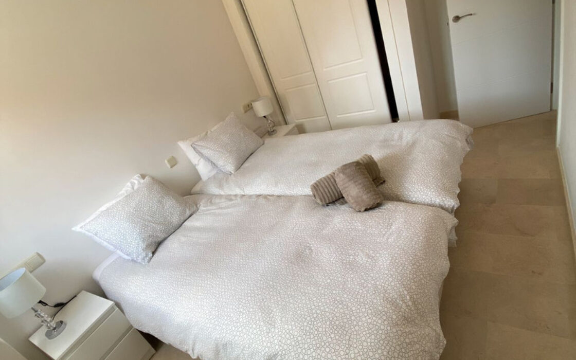 Квартира 2+2 с террасами в Эльвирии у моря