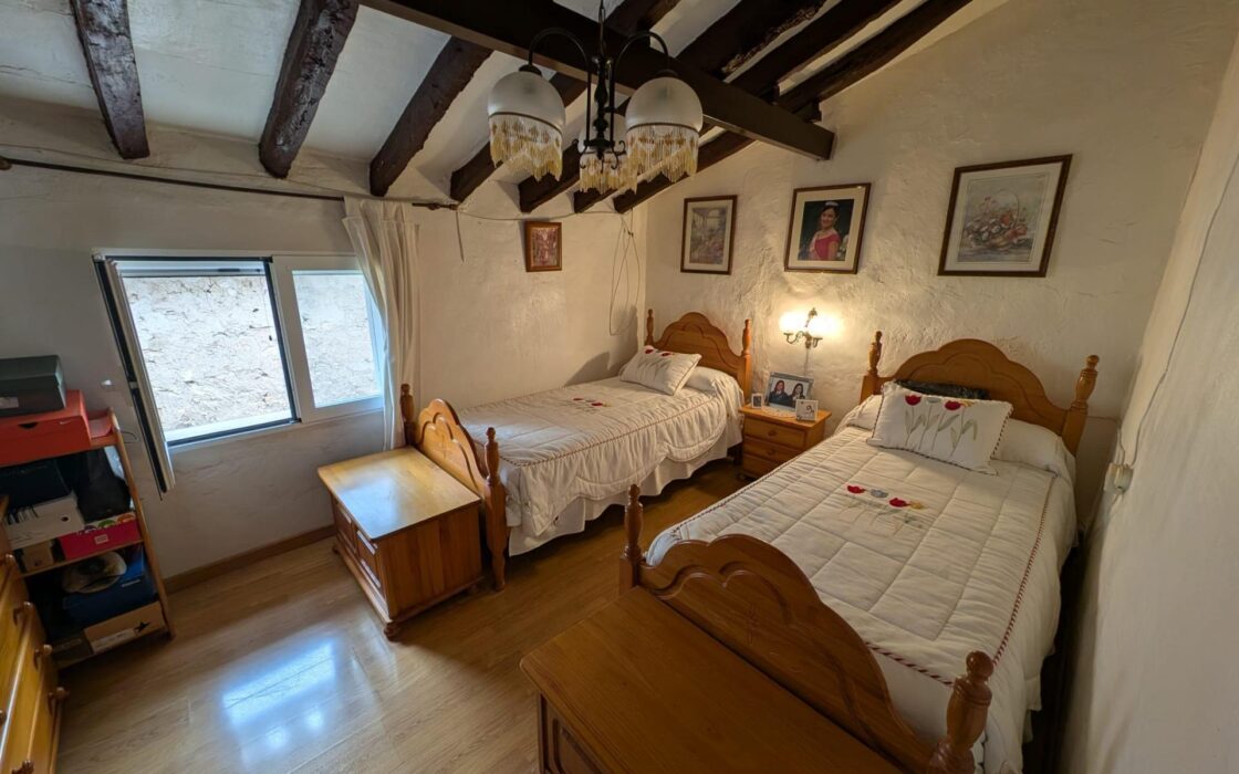 Двухквартирный дом в Ла Нусии с тремя спальнями у моря