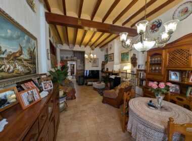 Двухквартирный дом в Ла Нусии с тремя спальнями у моря