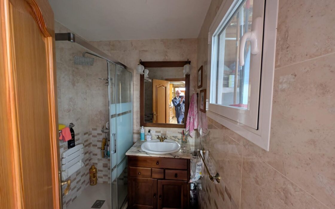 Двухквартирный дом в Ла Нусии с тремя спальнями у моря