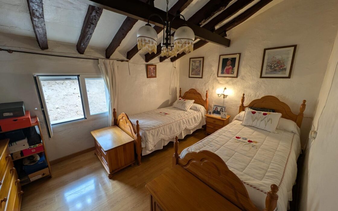 Двухквартирный дом в Ла Нусии с тремя спальнями у моря