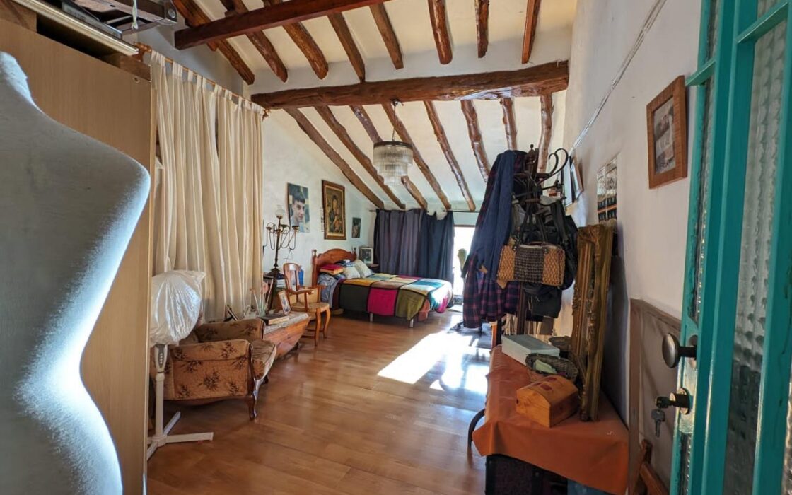 Двухквартирный дом в Ла Нусии с тремя спальнями у моря