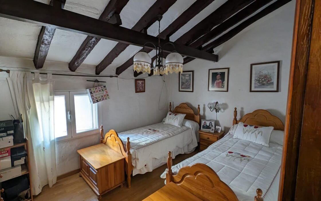 Двухквартирный дом в Ла Нусии с тремя спальнями у моря