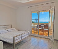 Квартира с террасой у моря в Марбелье, 154 кв.м, 3 спальни