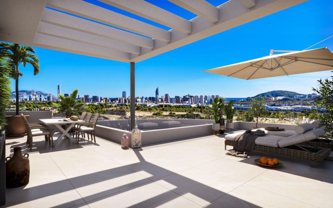 Вилла в Финестрате 317.5 кв.м у моря с террасой и бассейном