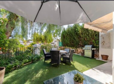 Елегантна квартира з 2 спальнями в Марбельї з терасою