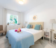 Елегантна квартира з 2 спальнями в Марбельї з терасою