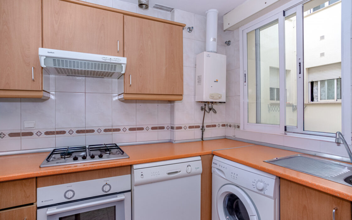 Квартира 2 спальни в Lorcrimar, близко к Пуэрто Банус