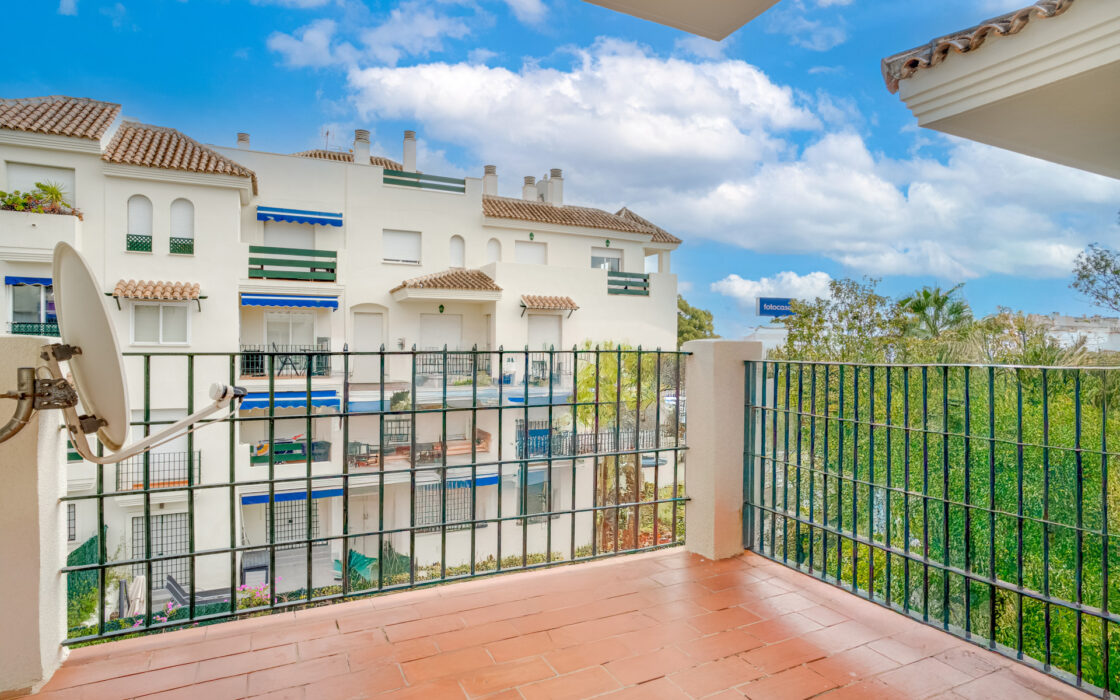 Квартира 2 спальни в Lorcrimar, близко к Пуэрто Банус