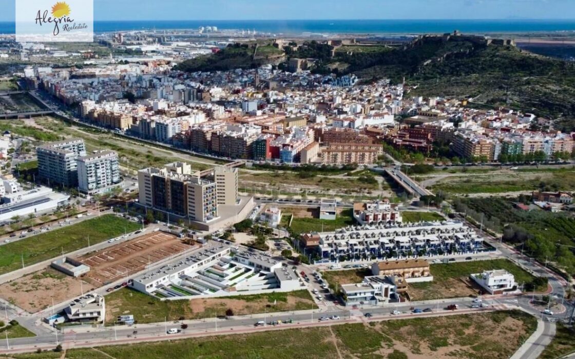 Новые дома с террасами в Сагунто 3-4 спальни до 193 кв.м.