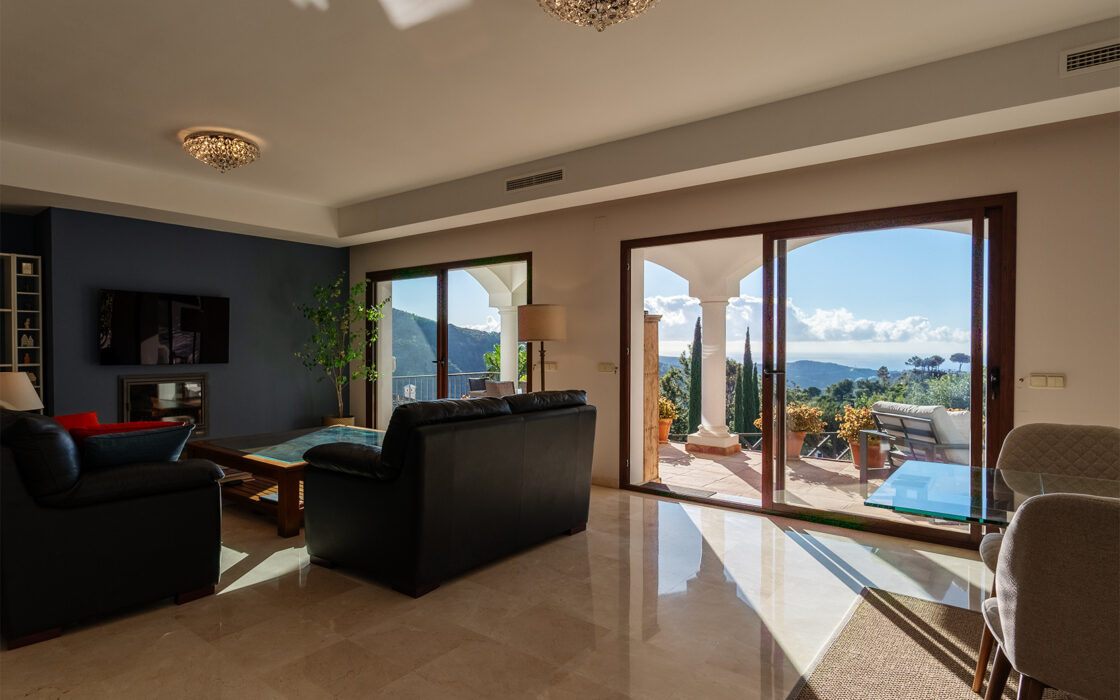 Вілла з панорамним видом на море в Бенахавісі 519 кв.м