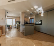 Вілла з панорамним видом на море в Бенахавісі 519 кв.м