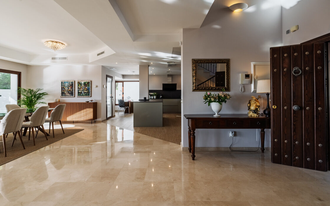 Вілла з панорамним видом на море в Бенахавісі 519 кв.м