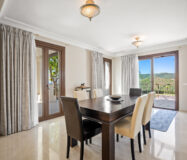 Загородний клуб в Бенахаві, 764 кв.м з терасою біля моря