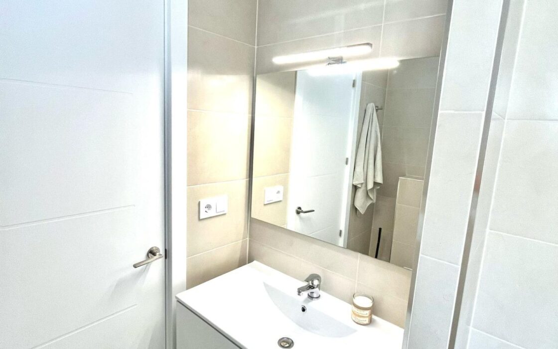 Доходный дом в Валенсии 257 кв.м с высоким доходом