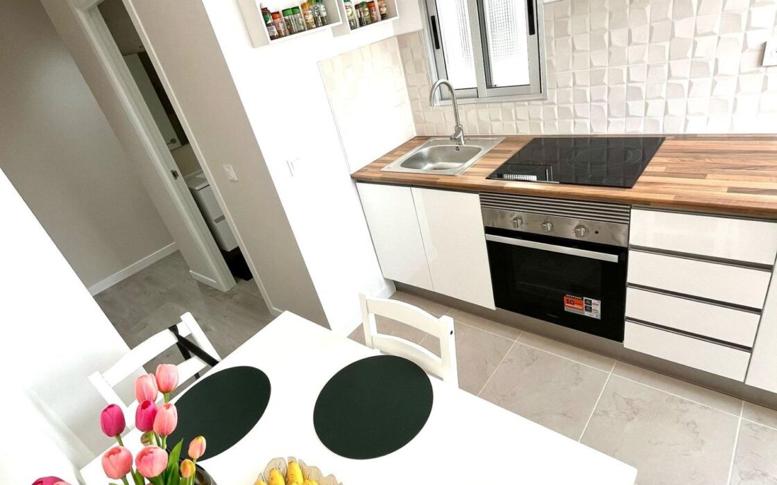 Доходный дом в Валенсии 257 кв.м с высоким доходом