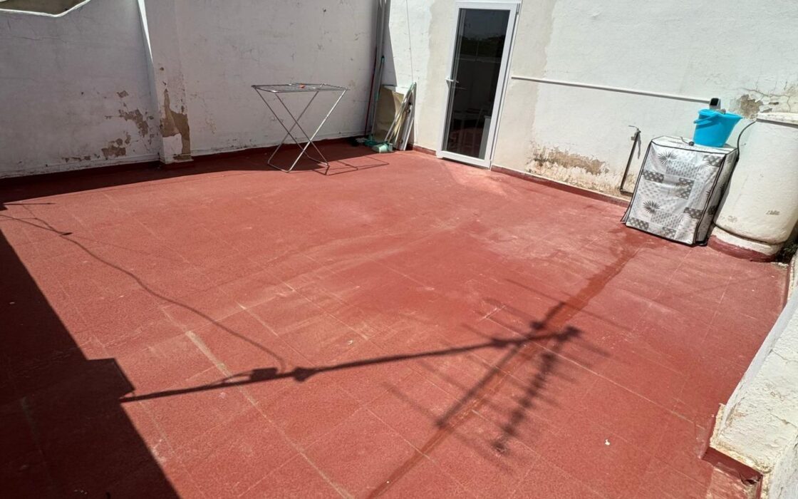 Доходный дом в Валенсии 257 кв.м с высоким доходом