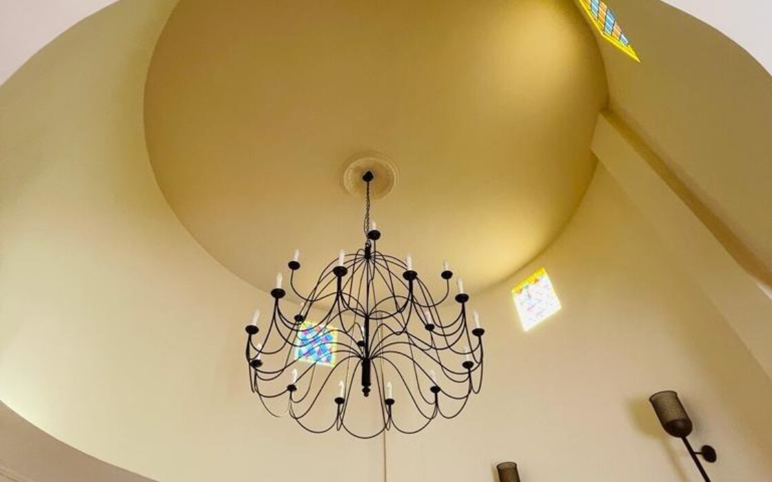 Вілла в Торрев’єсі 301 кв.м з басейном в 2.5 км від моря