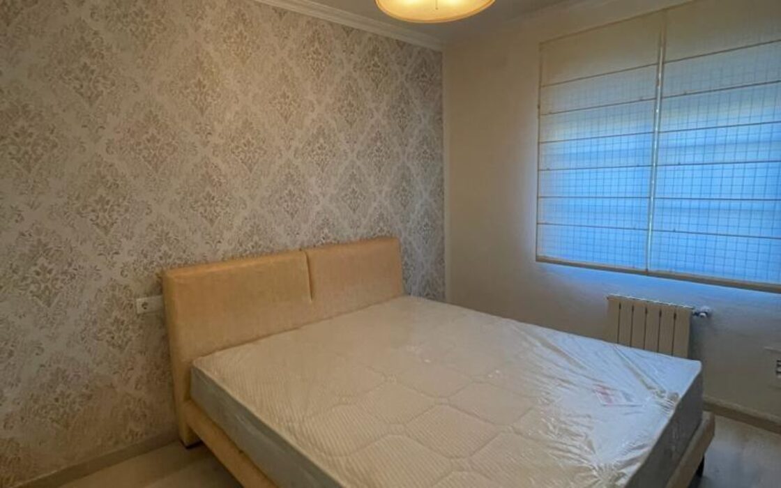 Вілла в Торрев’єсі 301 кв.м з басейном в 2.5 км від моря