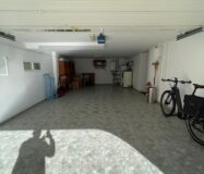 Вілла в Торрев’єсі 301 кв.м з басейном в 2.5 км від моря