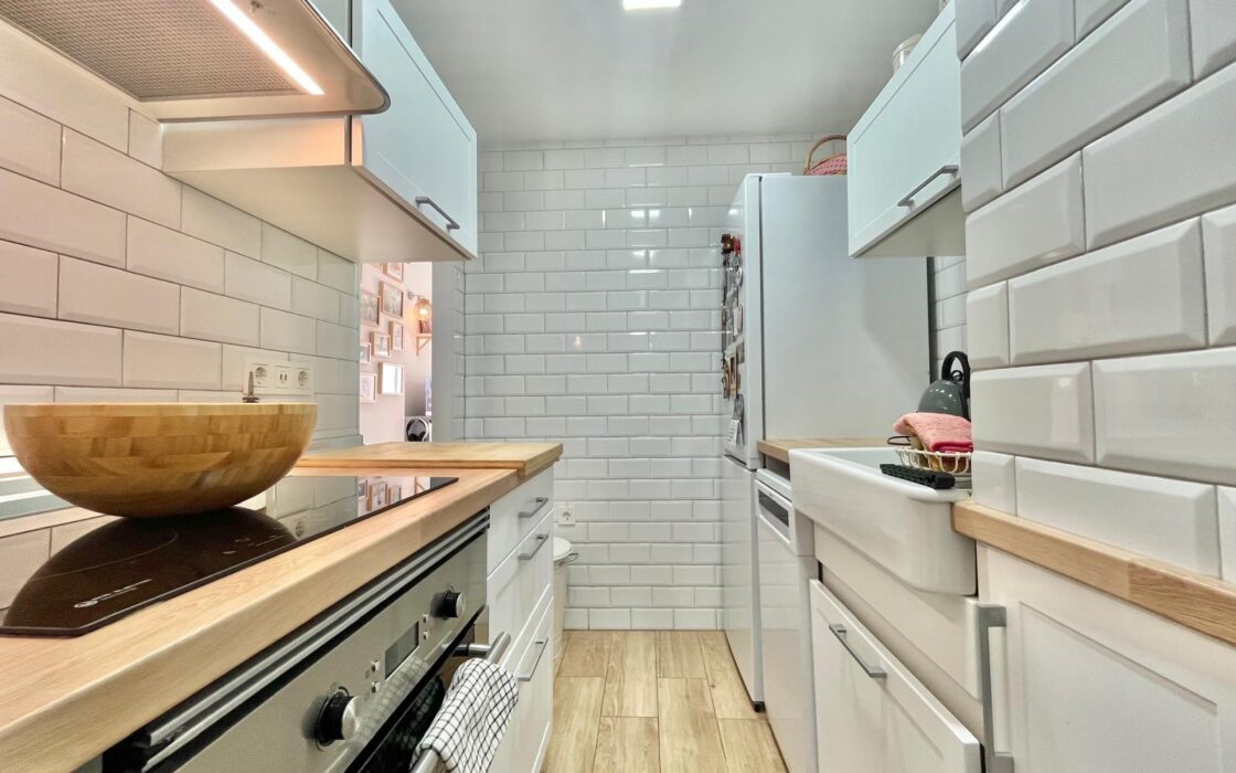 Апартаменты в Торревьехе 62 кв.м с террасой и бассейном