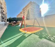 Апартаменты в Торревьехе 62 кв.м с террасой и бассейном