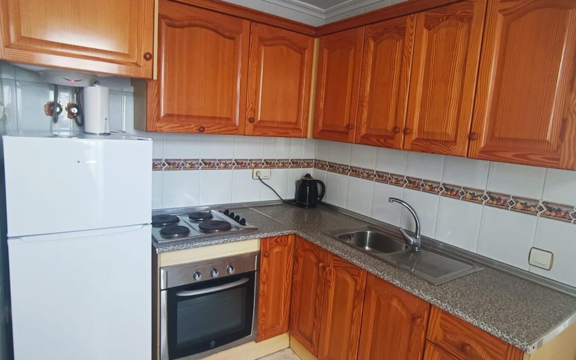 Дом в Торревьехе у моря с террасой и 3 комнатами 85 кв.м