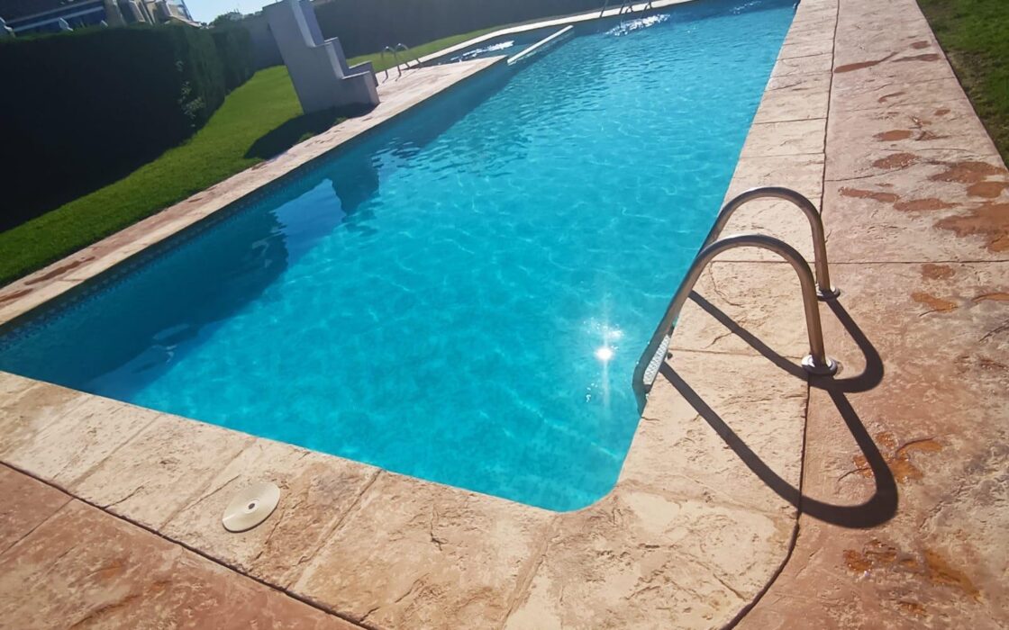 Дом в Торревьехе у моря с террасой и 3 комнатами 85 кв.м