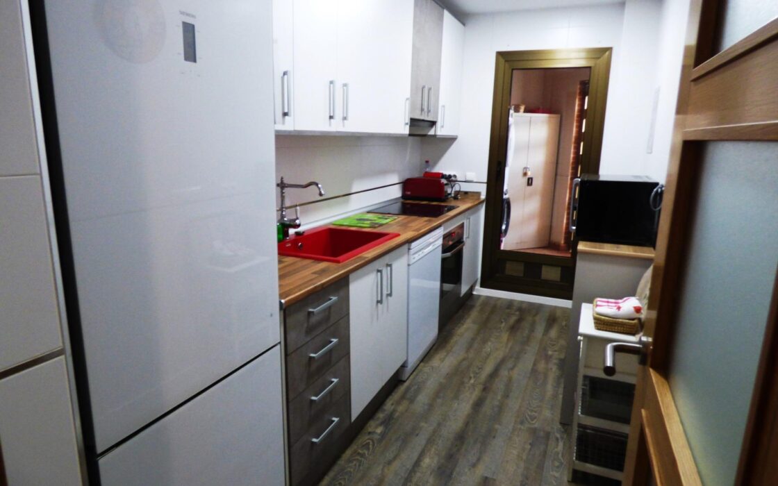 Апартаменты в Аликанте 144 кв.м с террасой и бассейном