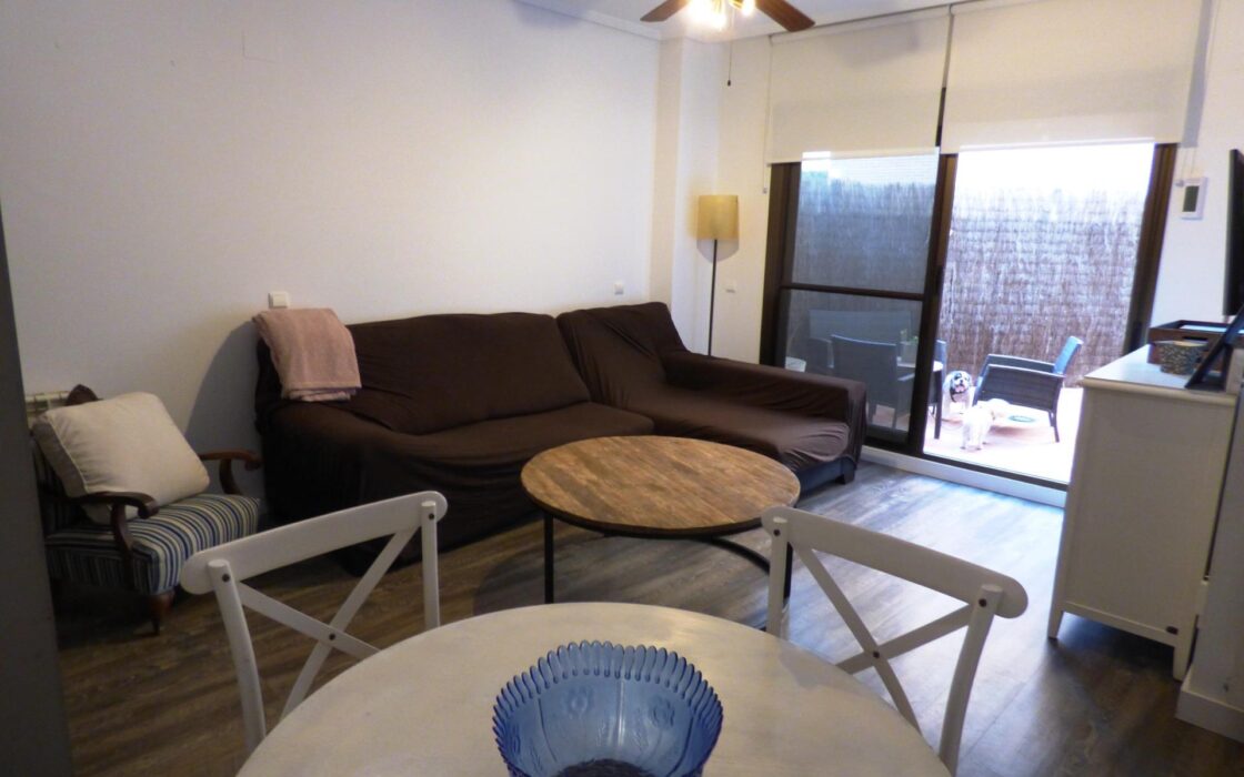 Апартаменты в Аликанте 144 кв.м с террасой и бассейном