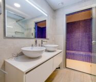 Вилла с 5 спальнями и террасой в Финестрате 242 кв.м