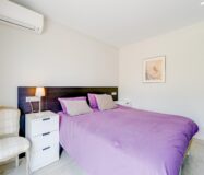 Вилла с 5 спальнями и террасой в Финестрате 242 кв.м