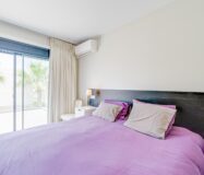 Вилла с 5 спальнями и террасой в Финестрате 242 кв.м