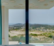 Вилла с 5 спальнями и террасой в Финестрате 242 кв.м