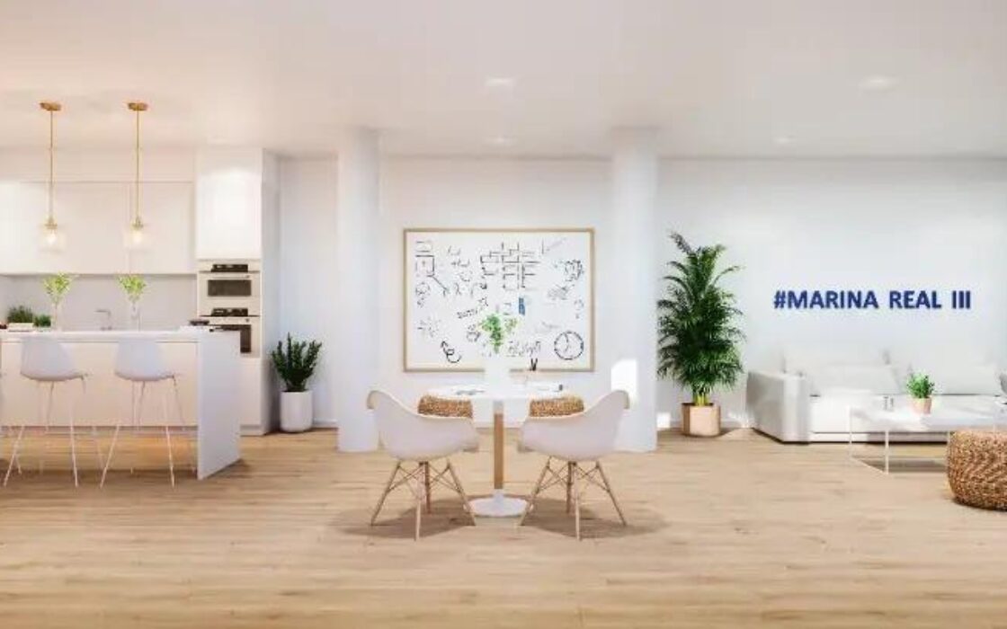 Квартири в Денні з терасами біля моря, 1-4 спальні