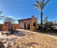 Просторный дом в Рохалес с бассейном и террасой 450 кв.м