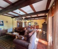 Просторный дом в Рохалес с бассейном и террасой 450 кв.м