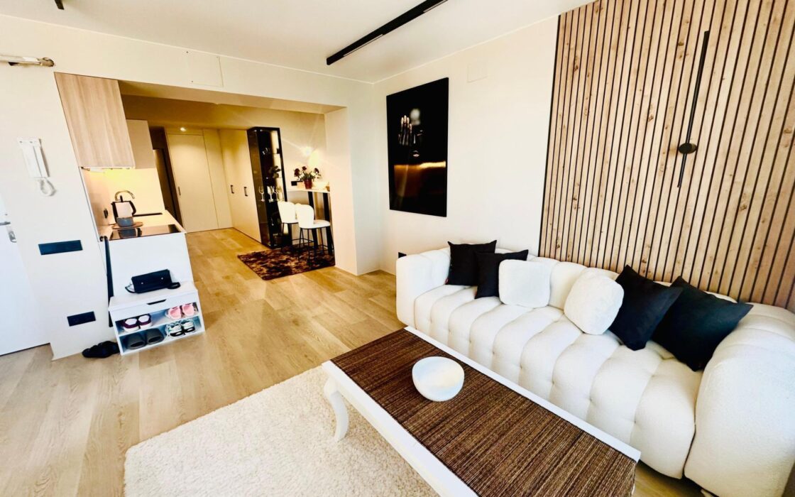 Продается квартира 100 кв.м с видом на море в Аликанте