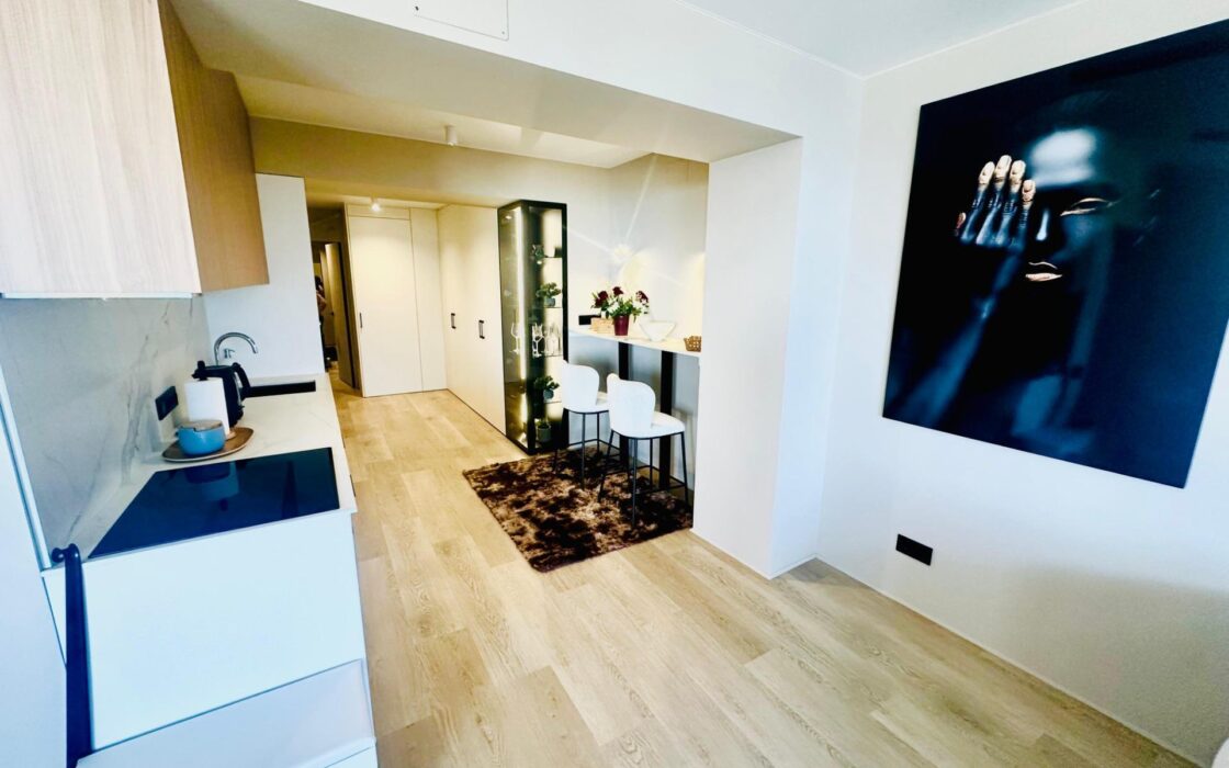 Продается квартира 100 кв.м с видом на море в Аликанте