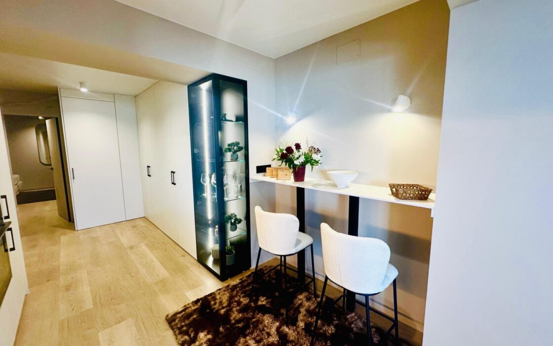 Продается квартира 100 кв.м с видом на море в Аликанте