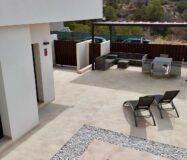 Вилла с террасой у моря в Финестрате, 3 спальни, 107 кв.м