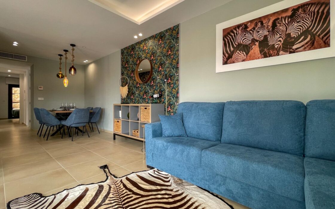 Вилла с террасой у моря в Финестрате, 3 спальни, 107 кв.м