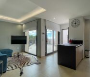 Вилла с террасой у моря в Финестрате, 3 спальни, 107 кв.м