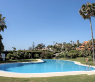 Просторные апартаменты с садом в Эстепоне 2 спальни 91 кв.м