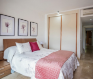 Просторные апартаменты с садом в Эстепоне 2 спальни 91 кв.м