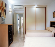 Просторные апартаменты с садом в Эстепоне 2 спальни 91 кв.м