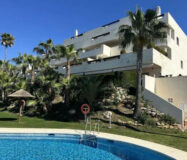 Квартира с террасой в Марбелье 140 кв.м с видом на море