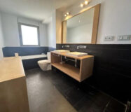 Квартира с террасой в Марбелье 140 кв.м с видом на море