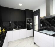 Нова вілла в Плайя Хонда з терасою біля моря 92 кв.м